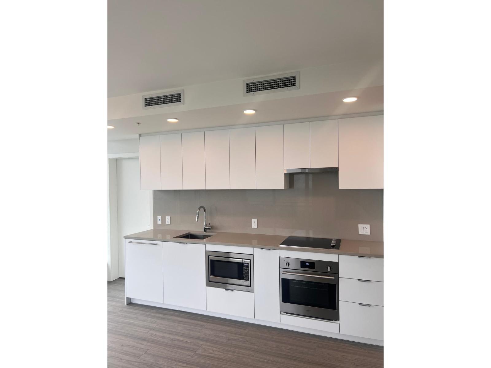 3211 13675 107a Avenue, Surrey, British Columbia  V3T 2H2 - Photo 12 - R3067672