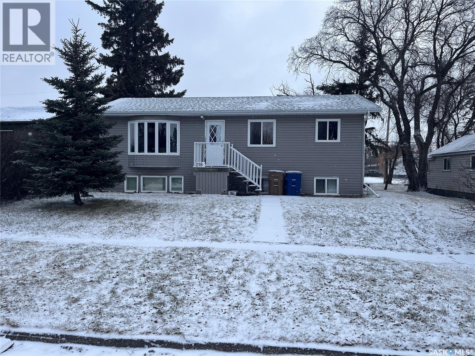 218 1st STREET NW, wadena, Saskatchewan