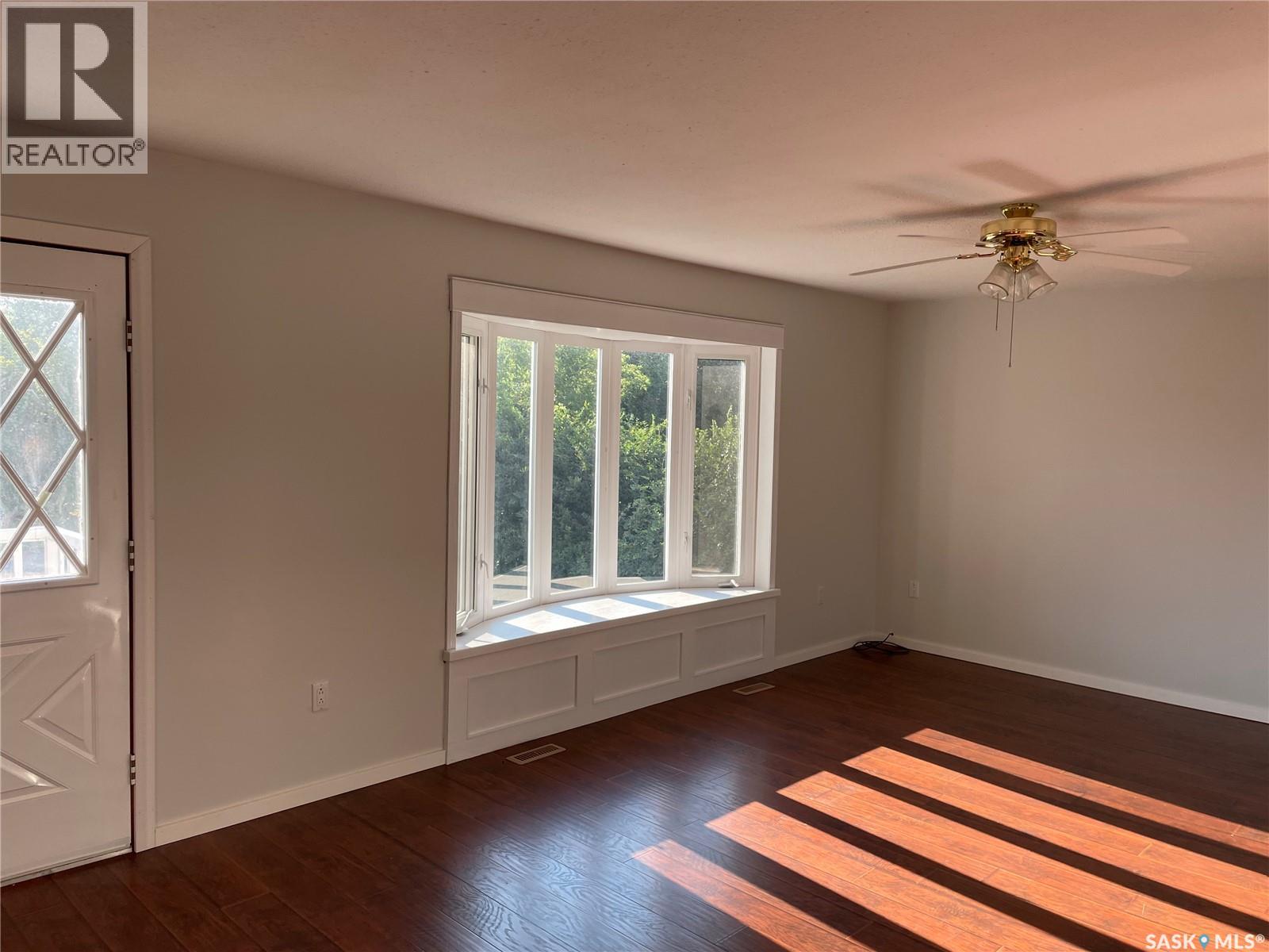 218 1st Street Nw, Wadena, Saskatchewan  S0A 4J0 - Photo 11 - SK024972