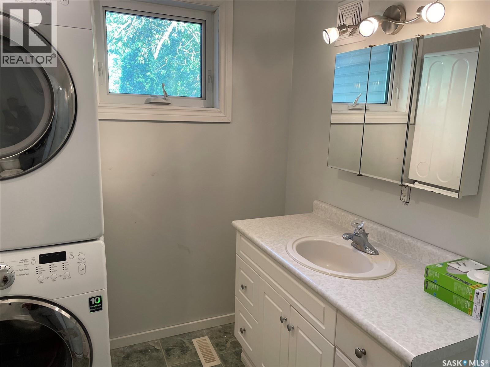 218 1st Street Nw, Wadena, Saskatchewan  S0A 4J0 - Photo 20 - SK024972