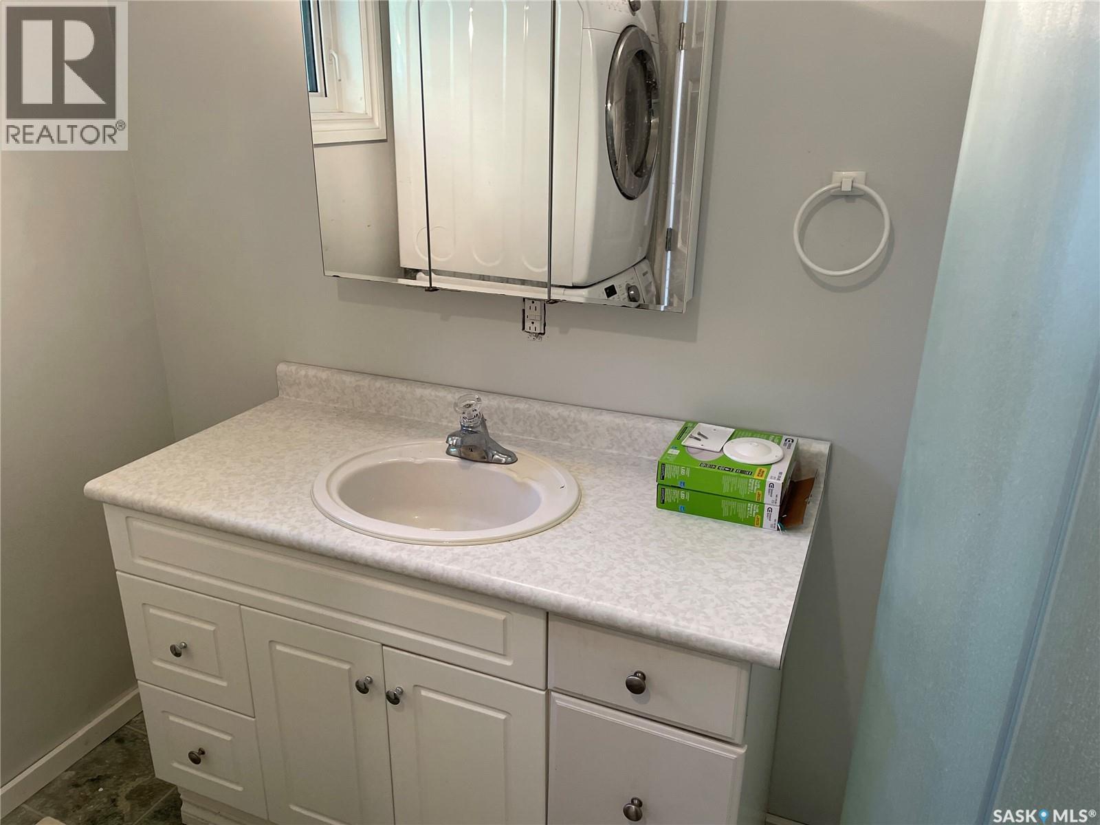 218 1st Street Nw, Wadena, Saskatchewan  S0A 4J0 - Photo 22 - SK024972