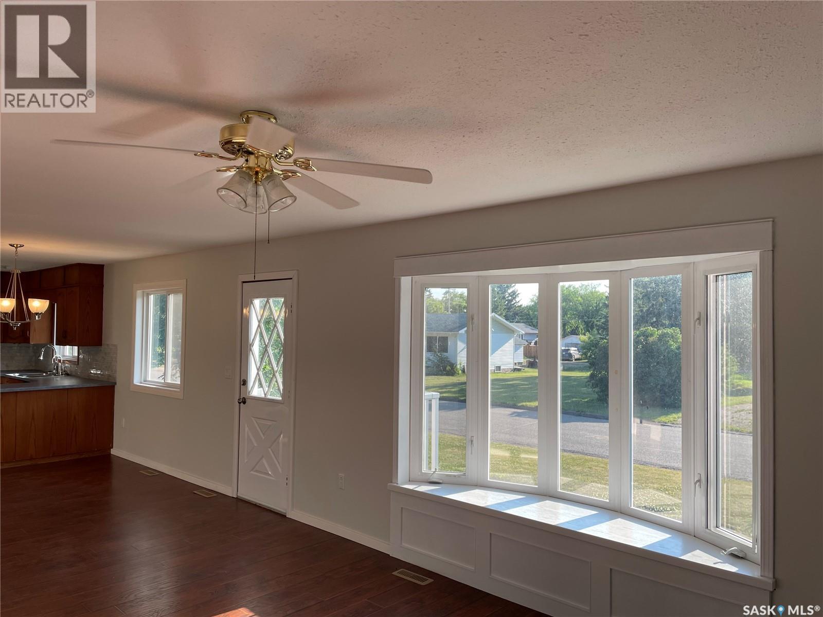 218 1st Street Nw, Wadena, Saskatchewan  S0A 4J0 - Photo 4 - SK024972