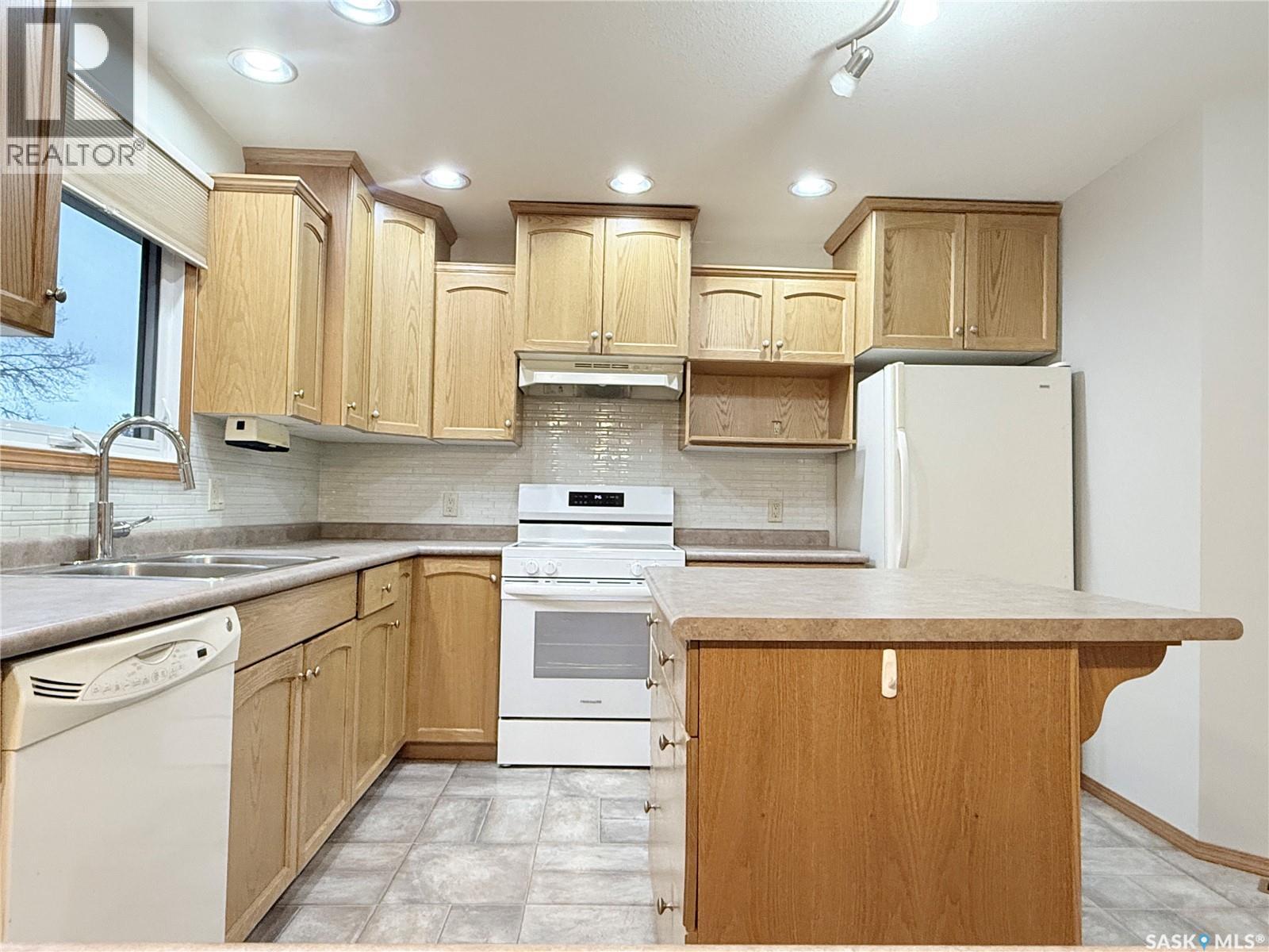 26 Jubilee Crescent, Melville, Saskatchewan  S0A 2P0 - Photo 9 - SK024967