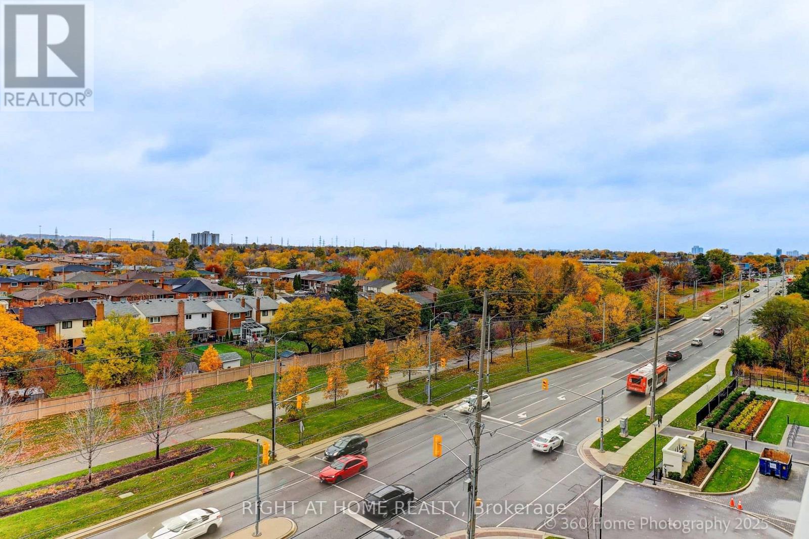 605 - 202 Burnhamthorpe Road E, Mississauga, Ontario  L5B 0A1 - Photo 26 - W12588774