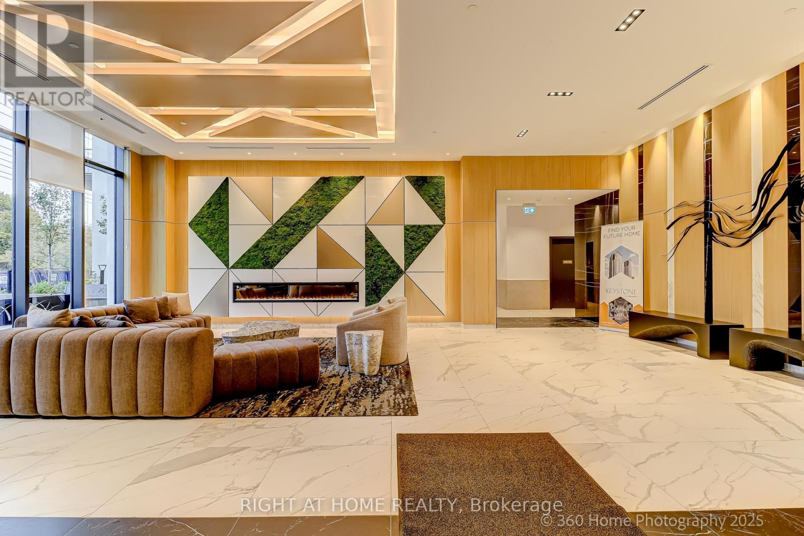 605 - 202 Burnhamthorpe Road E, Mississauga, Ontario  L5B 0A1 - Photo 47 - W12588774