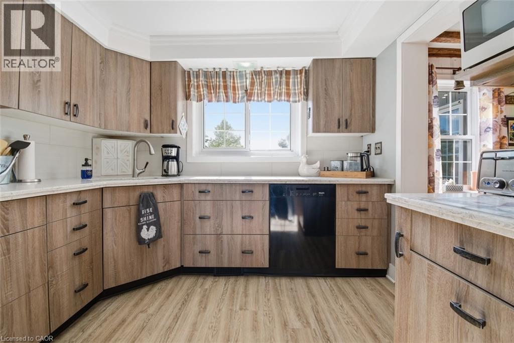 9043 Ridge Road, Niagara Falls, Ontario L3B 5N7 - Photo 24 - 40784996