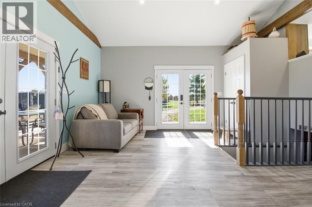 9043 Ridge Road, Niagara Falls, Ontario L3B 5N7 - Photo 20 - 40784996