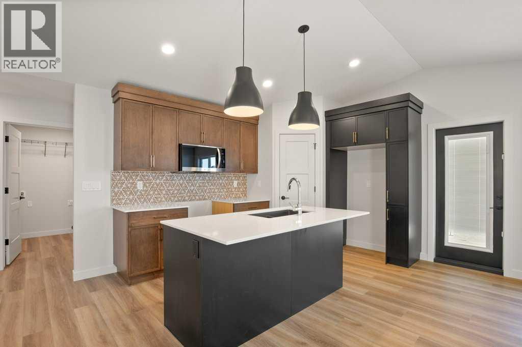 154 Norseman Close, Penhold, Alberta  T0M 1R0 - Photo 3 - A2221980