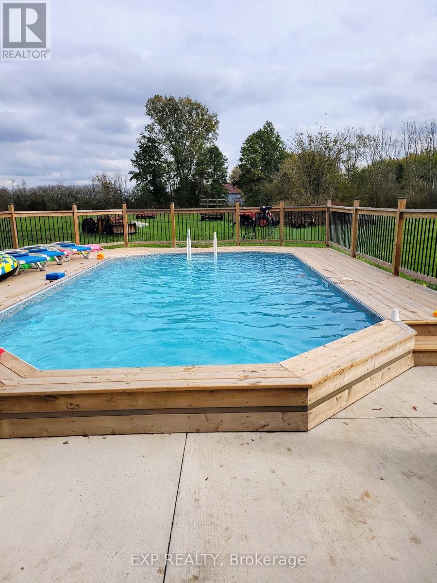 9043 Ridge Road, Niagara Falls, Ontario  L3B 5N7 - Photo 49 - X12504300