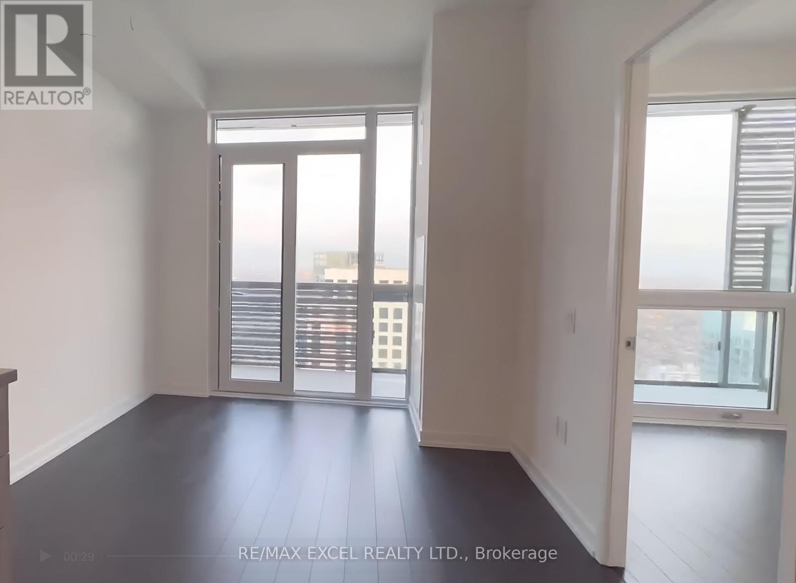 3902 - 39 Roehampton Avenue, Toronto, Ontario  M4P 1P9 - Photo 10 - C12588784