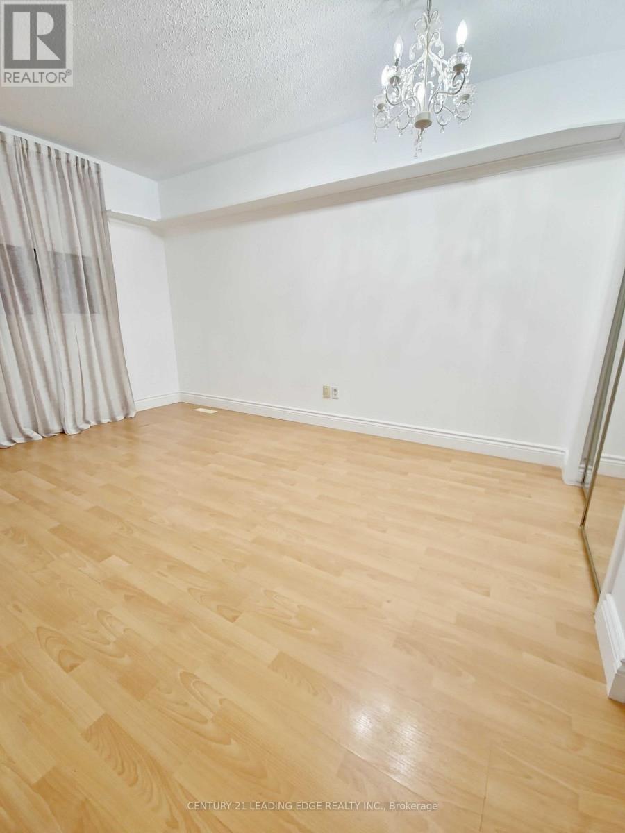 50 Barrydale Crescent, London North, Ontario  N6G 2X4 - Photo 11 - X12588712