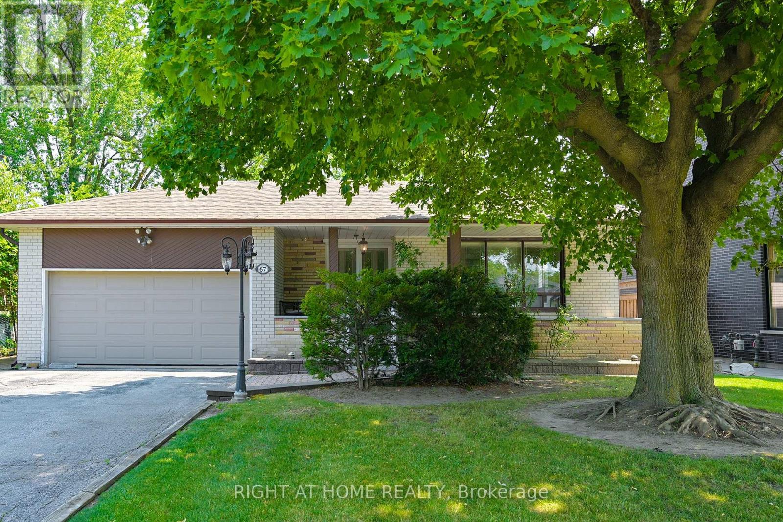 67 Netherford Road, Vaughan, Ontario  L6A 1E1 - Photo 2 - N12588808