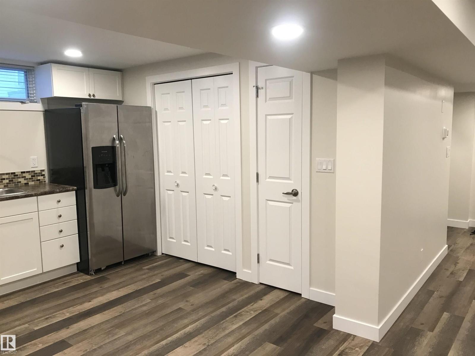 8032 70 Av Nw Nw, Edmonton, Alberta  T6C 0A5 - Photo 34 - E4461068