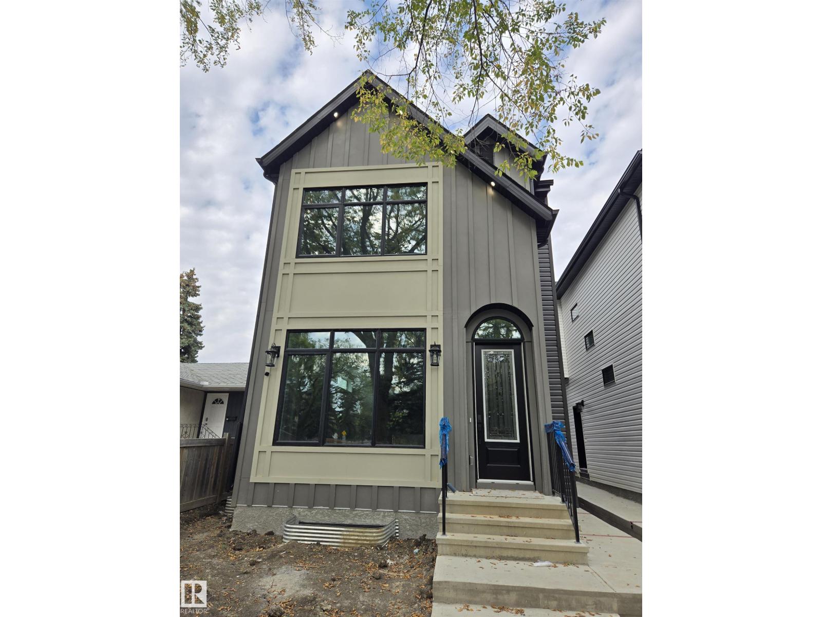 7942 89 Av Nw, Edmonton, Alberta  T6C 1N5 - Photo 1 - E4456883