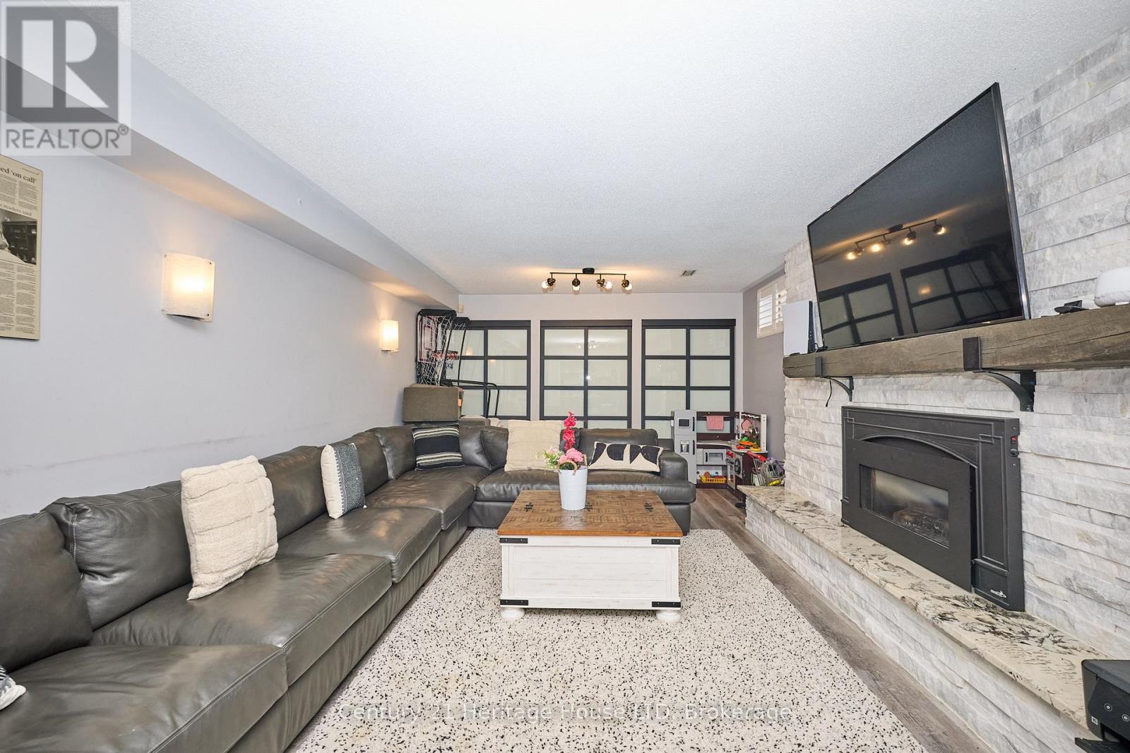 70 Taymall Street, Hamilton, Ontario  L8W 2A1 - Photo 21 - X12588796