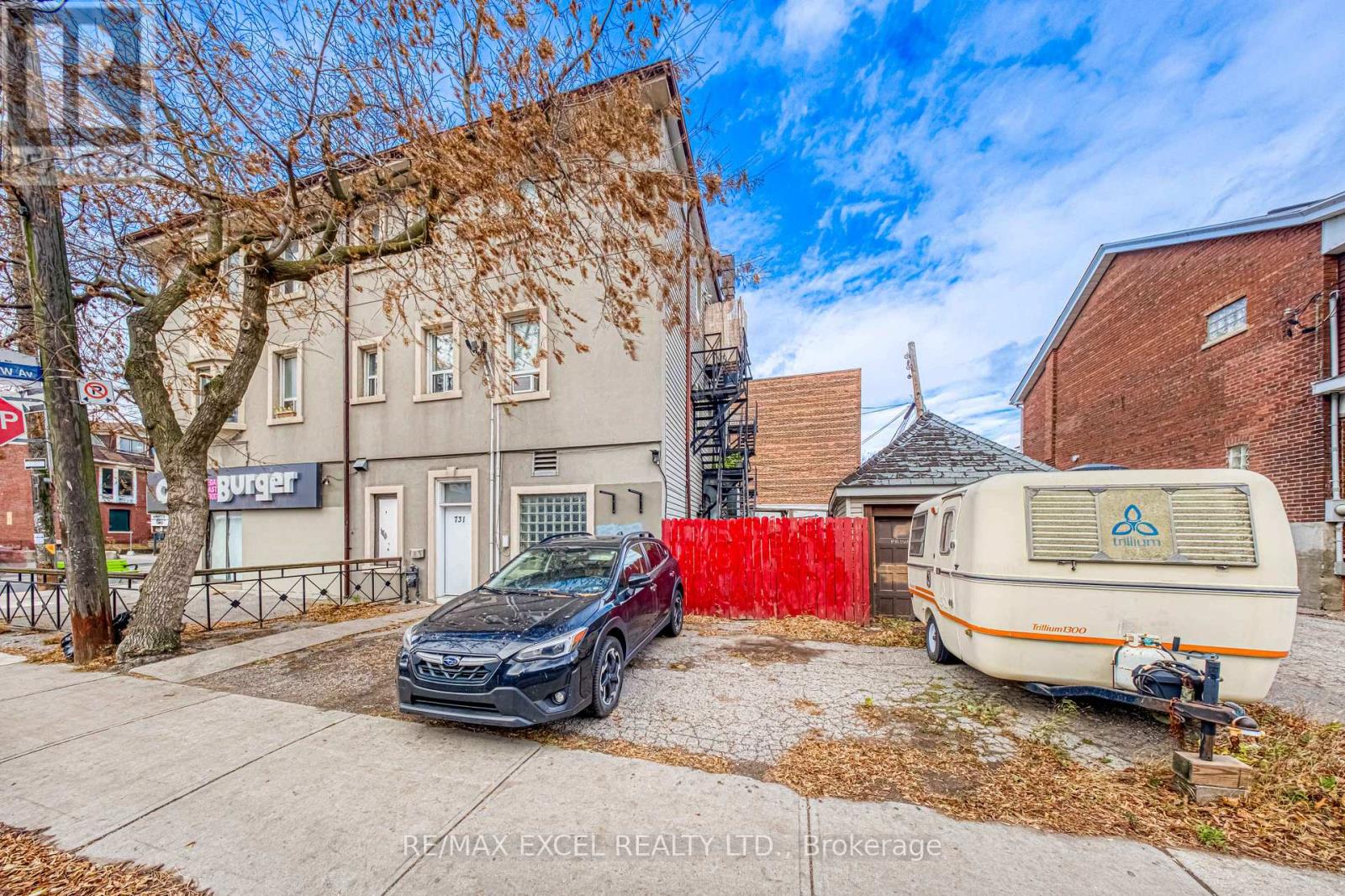 731 Broadview Avenue, Toronto, Ontario  M4K 2P6 - Photo 10 - E12588824
