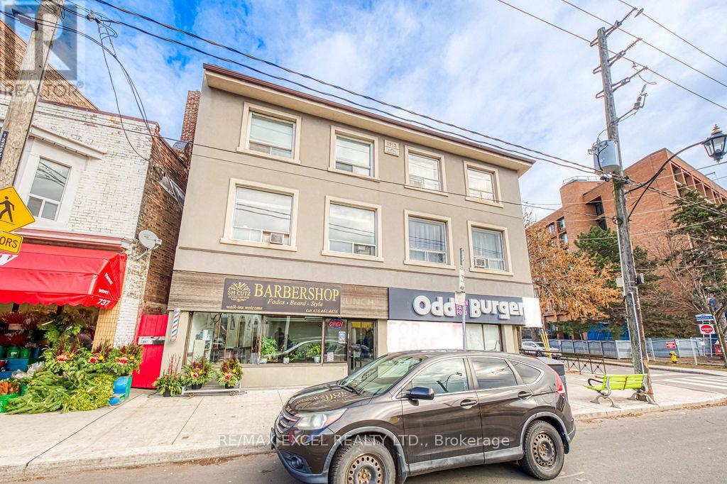 731 Broadview Avenue, Toronto, Ontario  M4K 2P6 - Photo 3 - E12588824