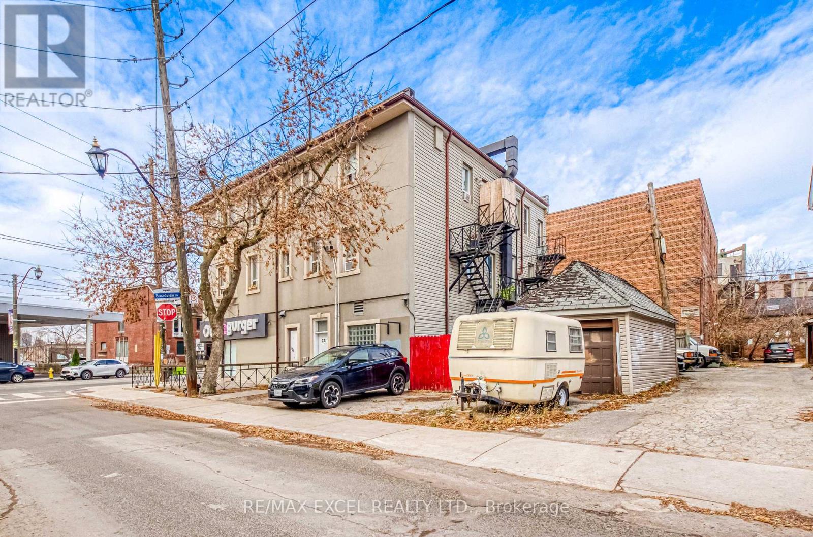 731 Broadview Avenue, Toronto, Ontario  M4K 2P6 - Photo 9 - E12588824