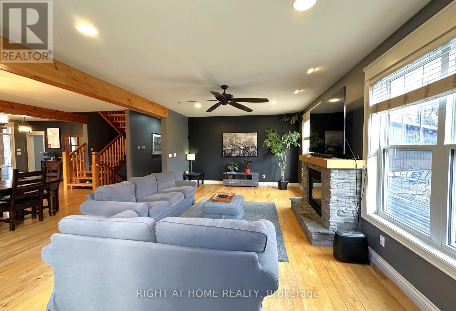 129 Blue Jay Crescent, Grey Highlands, Ontario N0C 1H0 - Photo 12 - X12588826