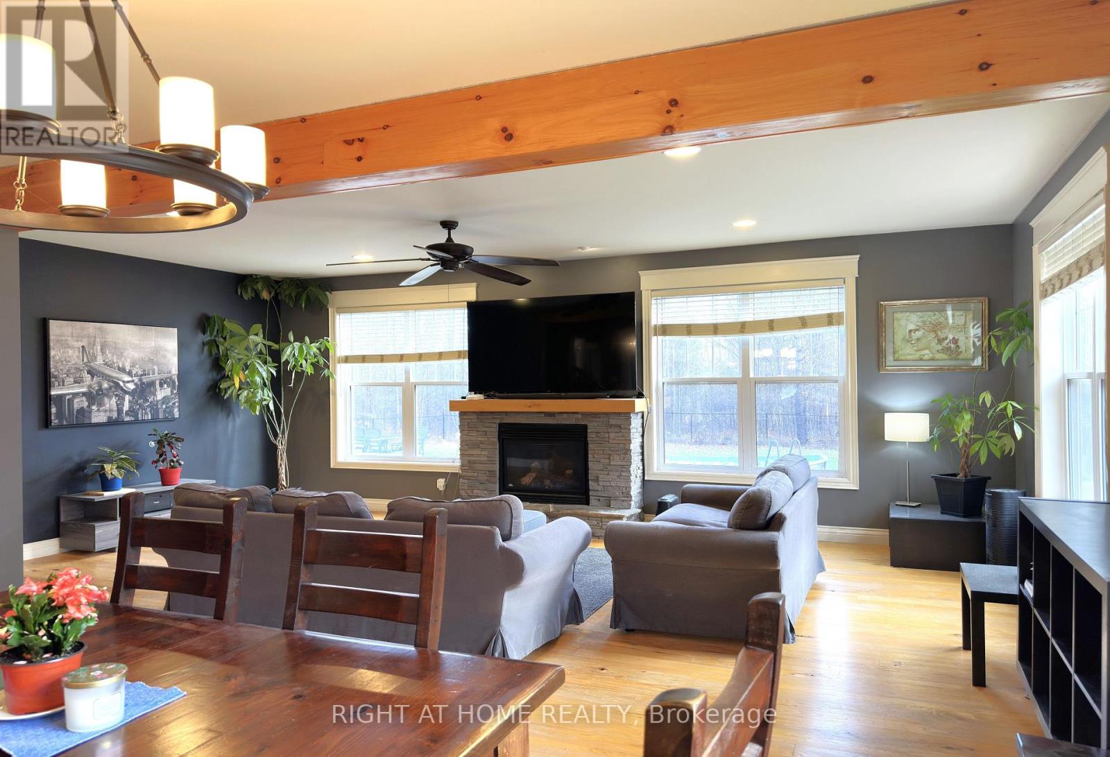 129 Blue Jay Crescent, Grey Highlands, Ontario N0C 1H0 - Photo 13 - X12588826