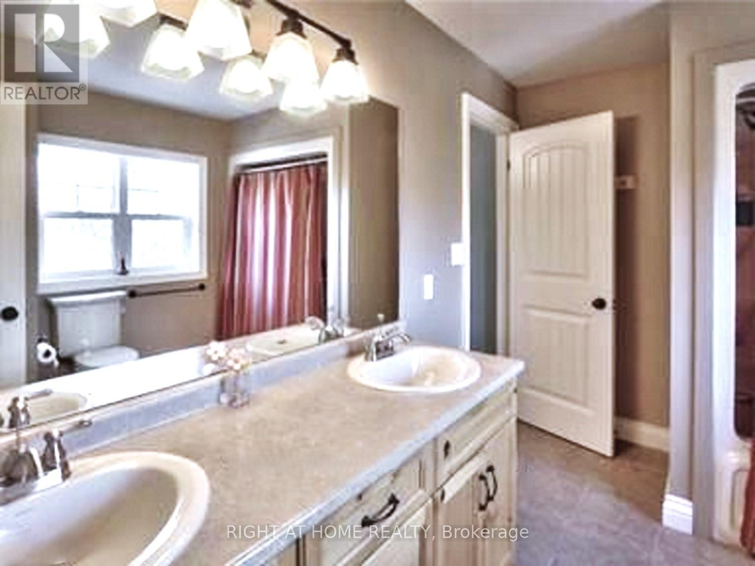 129 Blue Jay Crescent, Grey Highlands, Ontario N0C 1H0 - Photo 18 - X12588826