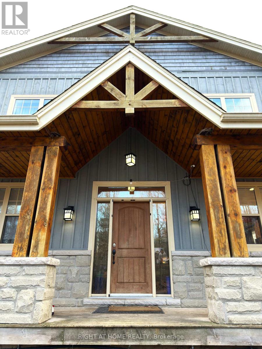 129 Blue Jay Crescent, Grey Highlands, Ontario N0C 1H0 - Photo 4 - X12588826