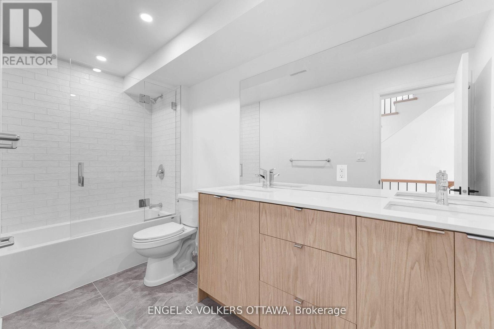 3 - 2 Monk Street, Ottawa, Ontario  K1S 3Y5 - Photo 11 - X12588864