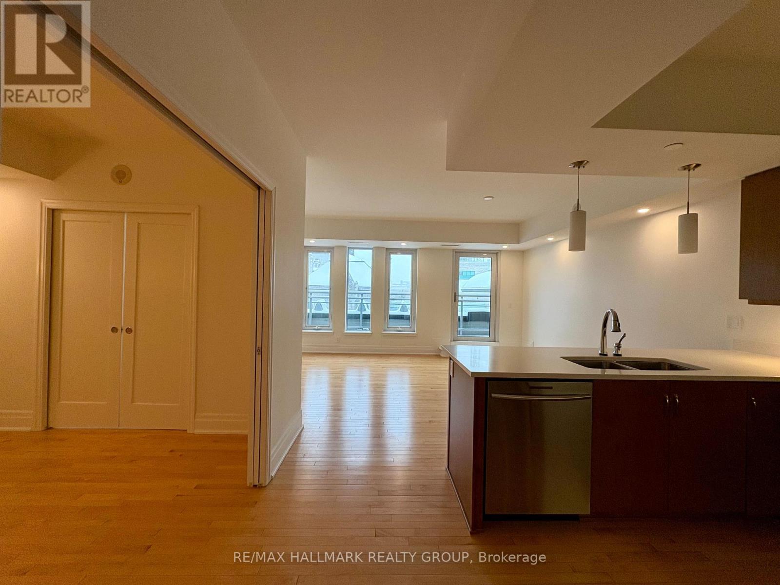 404 - 108 Lisgar Street, Ottawa, Ontario K2P 1E1 - Photo 19 - X12547008