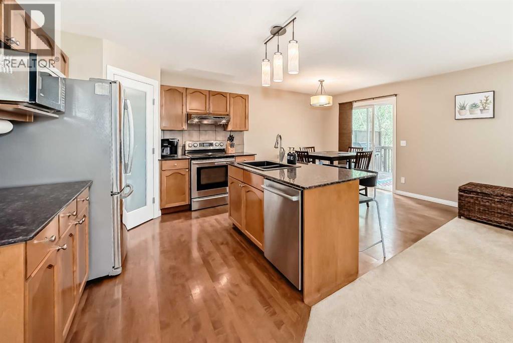 23 Rockyspring Green Nw, Calgary, Alberta  T3G 6A3 - Photo 5 - A2256937