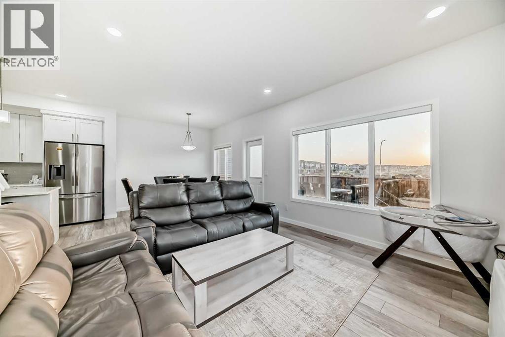 165 Savanna Passage Ne, Calgary, Alberta  T3J 2J7 - Photo 14 - A2257794