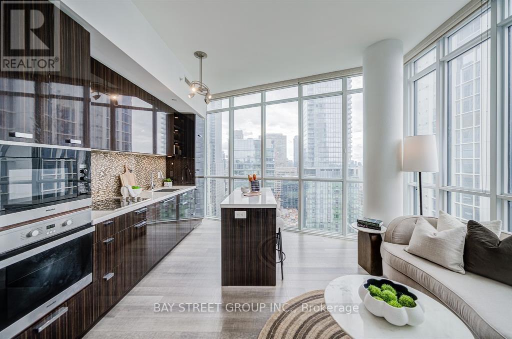 2608 - 32 Davenport Road, Toronto, Ontario  M5R 0B5 - Photo 4 - C12588868