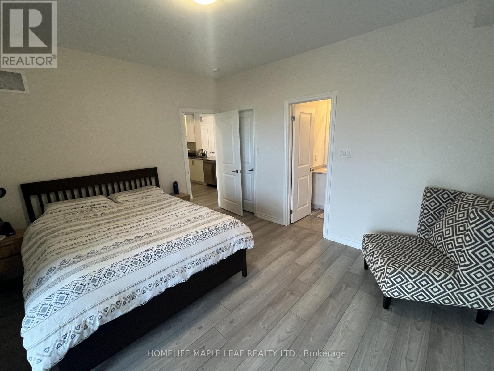 46 - 45 Knotsberry Circle, Brampton, Ontario L6Y 0C3 - Photo 22 - W12583758