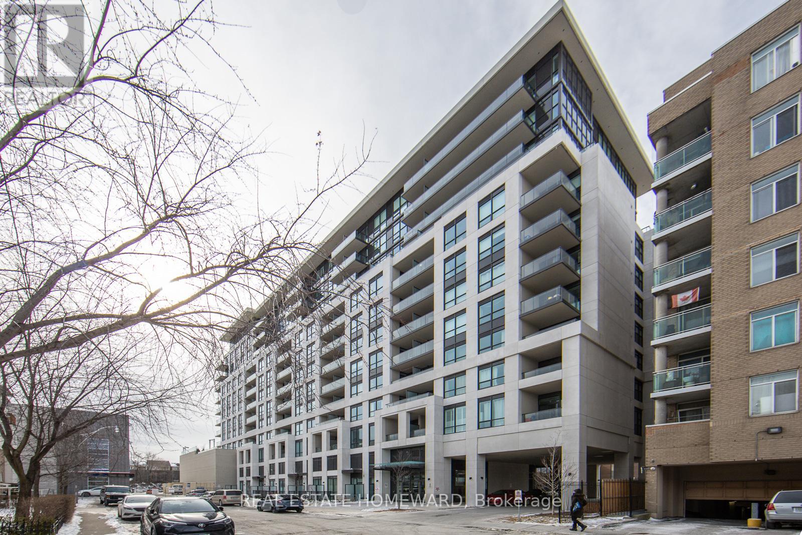 8 TRENT AVENUE, Toronto, Ontario