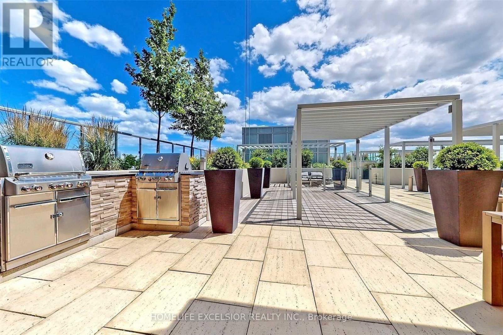 1306 - 501 St. Clair Avenue W, Toronto, Ontario  M5P 0A2 - Photo 17 - C12588886