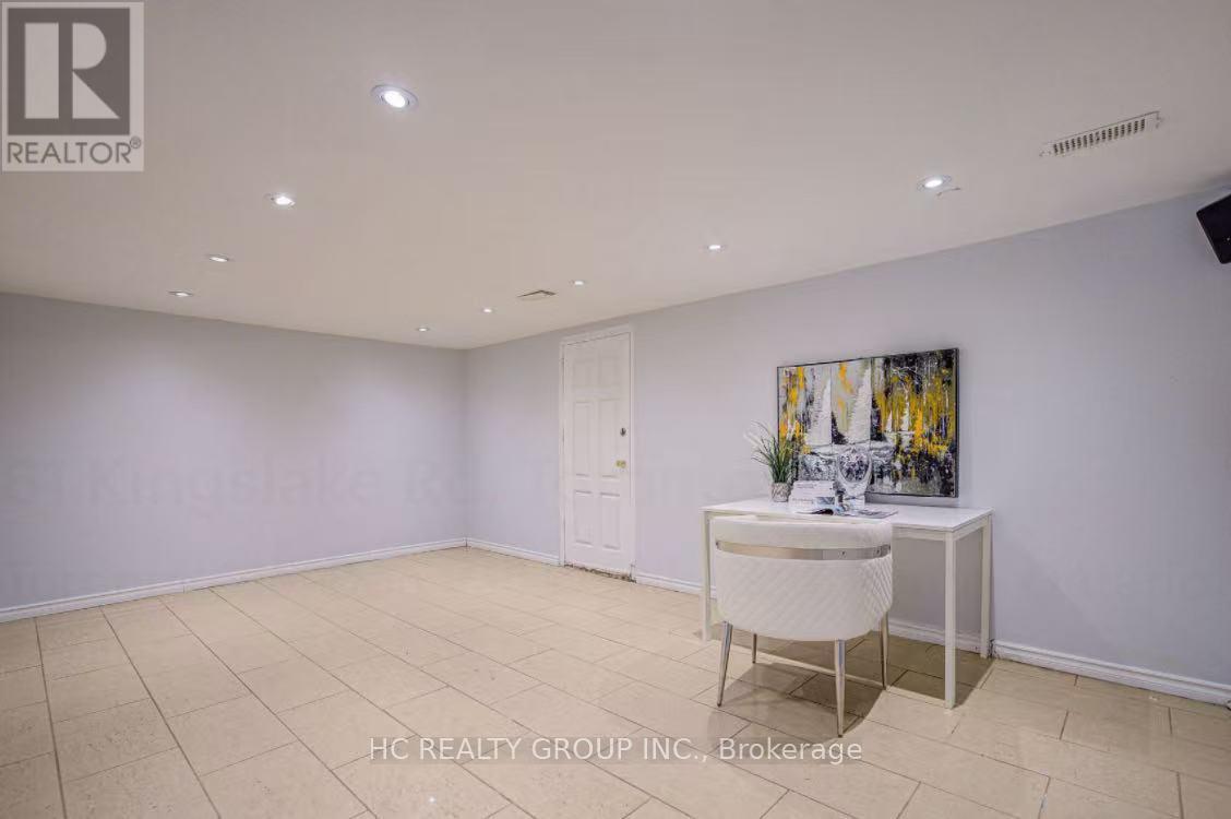 61 Kingslake Road, Toronto, Ontario M2J 3E4 - Photo 10 - C12588888