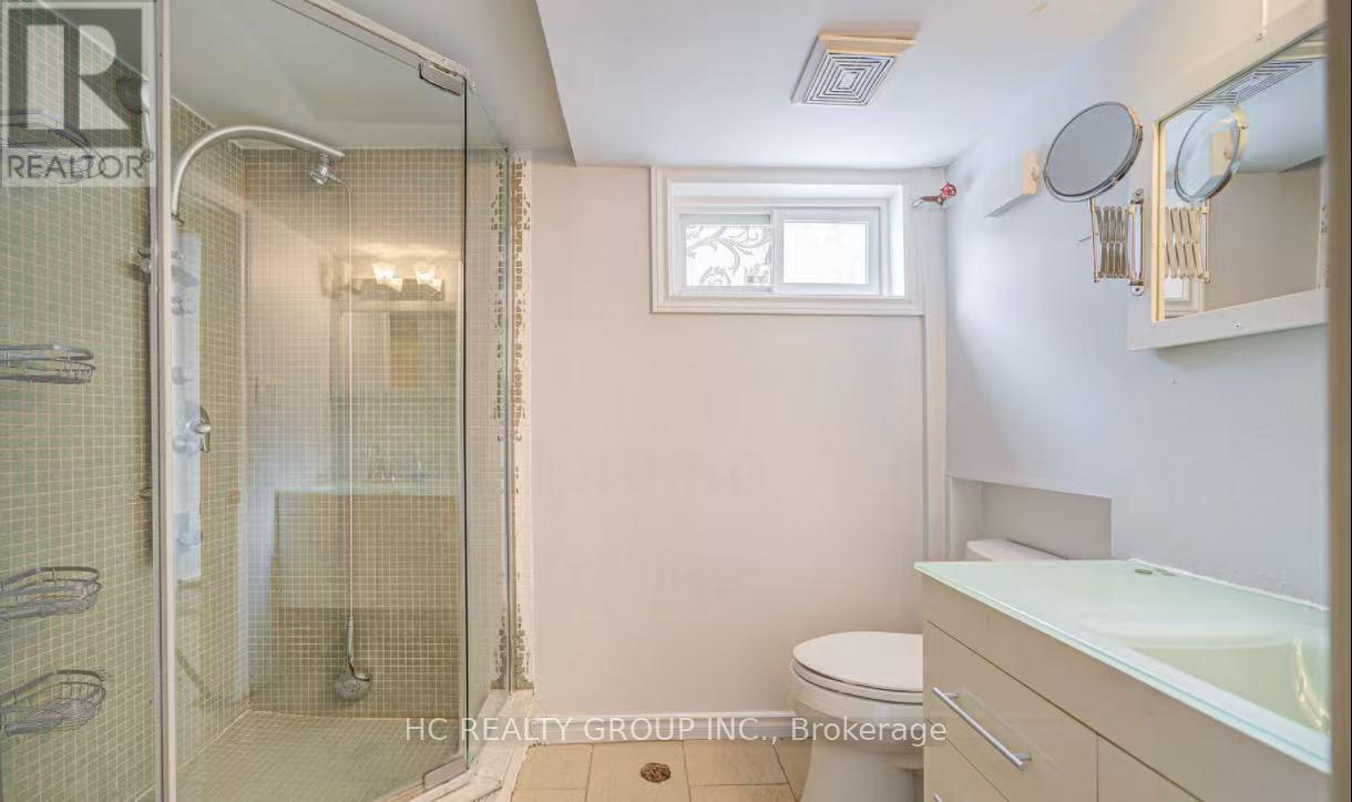 61 Kingslake Road, Toronto, Ontario M2J 3E4 - Photo 11 - C12588888