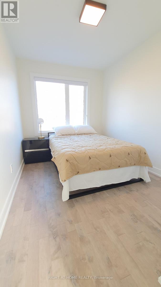 5 - 106 Lappin Avenue, Toronto, Ontario  M6H 1Y4 - Photo 8 - W12588478