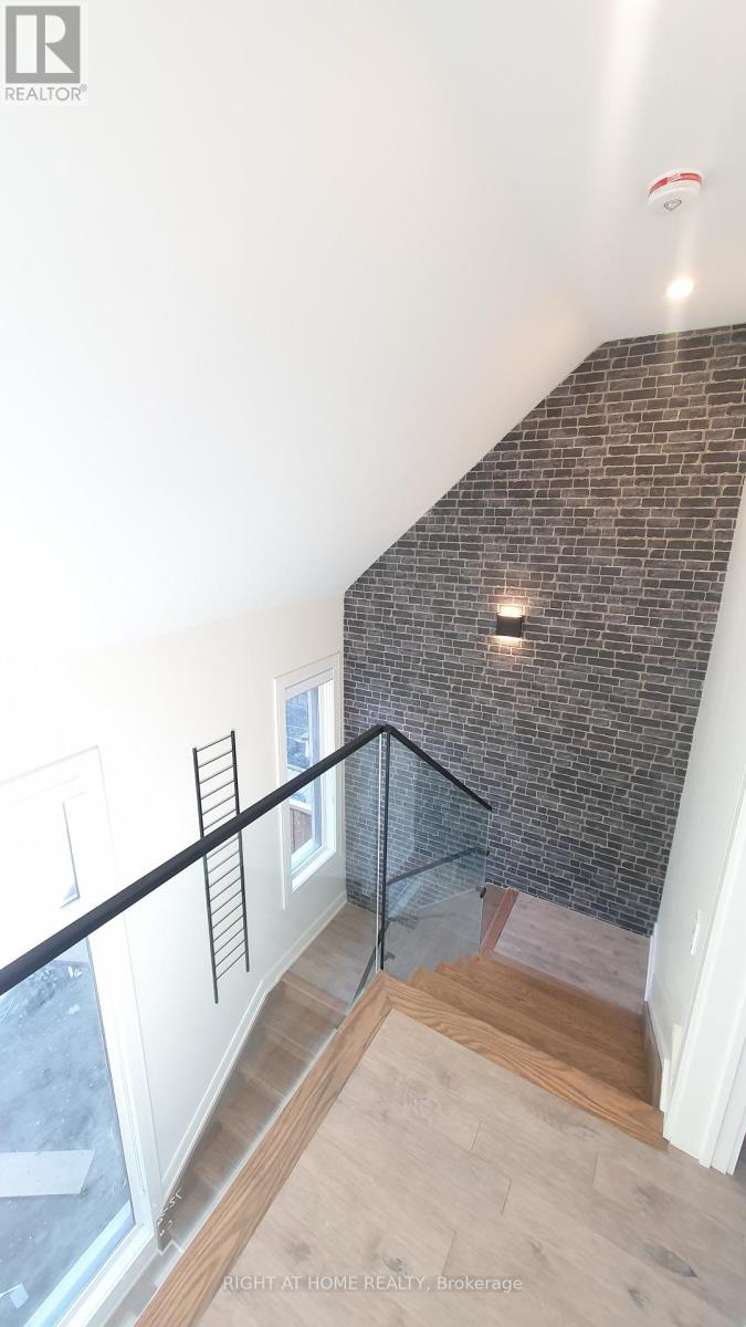 5 - 106 Lappin Avenue, Toronto, Ontario  M6H 1Y4 - Photo 6 - W12588478