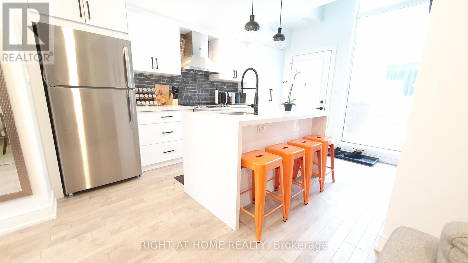 5 - 106 Lappin Avenue, Toronto, Ontario  M6H 1Y4 - Photo 3 - W12588478