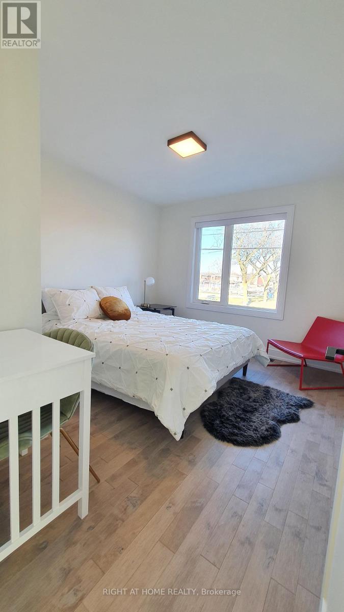 5 - 106 Lappin Avenue, Toronto, Ontario  M6H 1Y4 - Photo 7 - W12588478