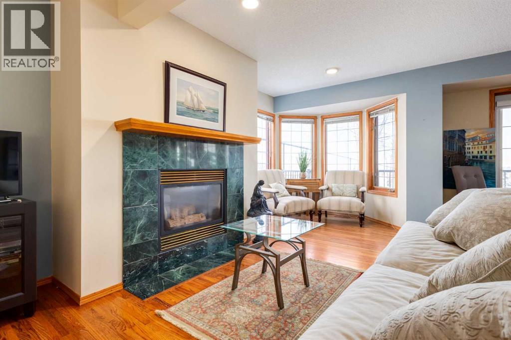 48 Patina Point Sw, Calgary, Alberta  T3H 3J7 - Photo 11 - A2272836