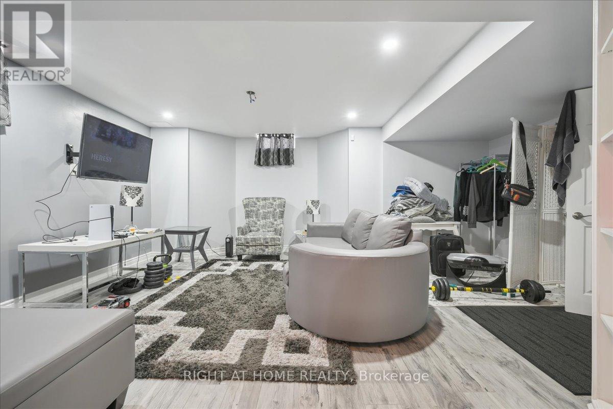 1449 Laurier Avenue, Milton, Ontario  L9T 6J4 - Photo 23 - W12588878