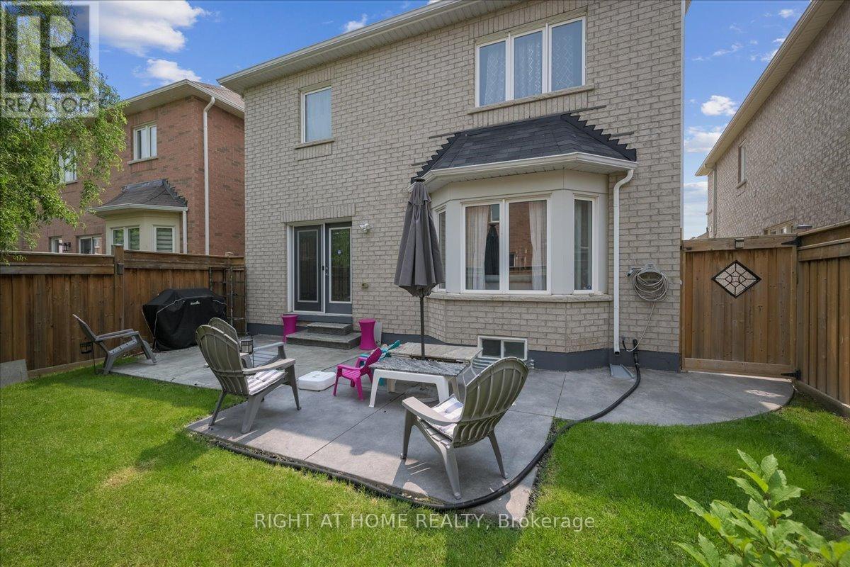 1449 Laurier Avenue, Milton, Ontario  L9T 6J4 - Photo 26 - W12588878