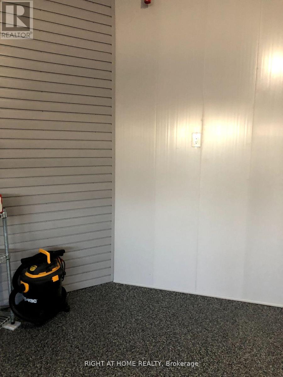 1449 Laurier Avenue, Milton, Ontario  L9T 6J4 - Photo 30 - W12588878