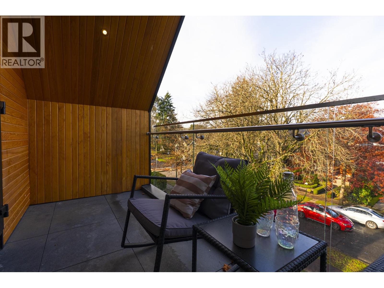 2 2764 W 14th Avenue, Vancouver, British Columbia  V6K 2X2 - Photo 30 - R3071039