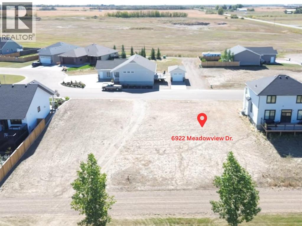 6922 Meadowview Drive, Stettler, Alberta  T0C 2L2 - Photo 4 - A2272914