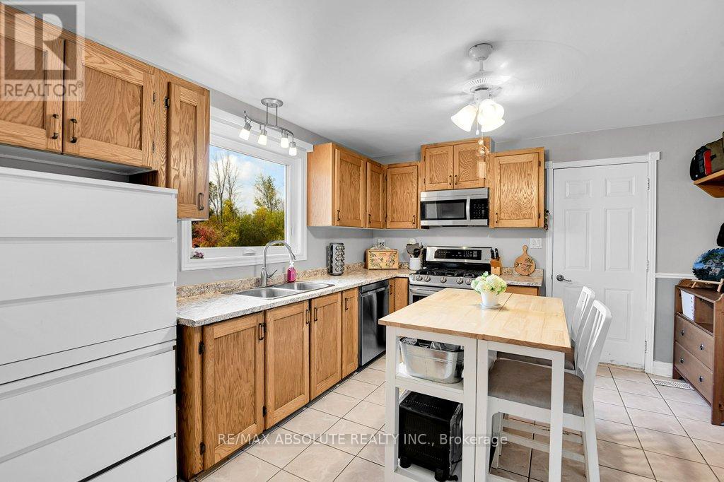 684 County 44 Road, North Grenville, Ontario  K0G 1J0 - Photo 11 - X12427986