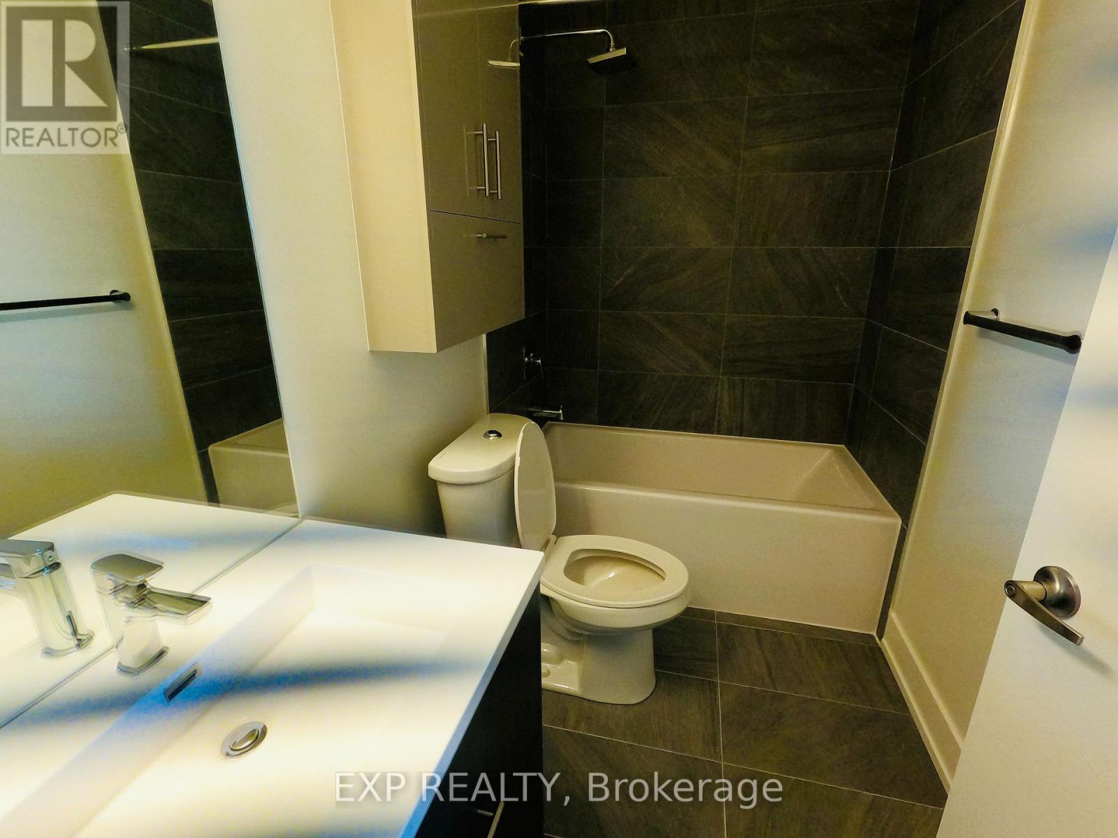 1508 - 180 Fairview Mall Drive, Toronto, Ontario  M2J 0G4 - Photo 4 - C12588904