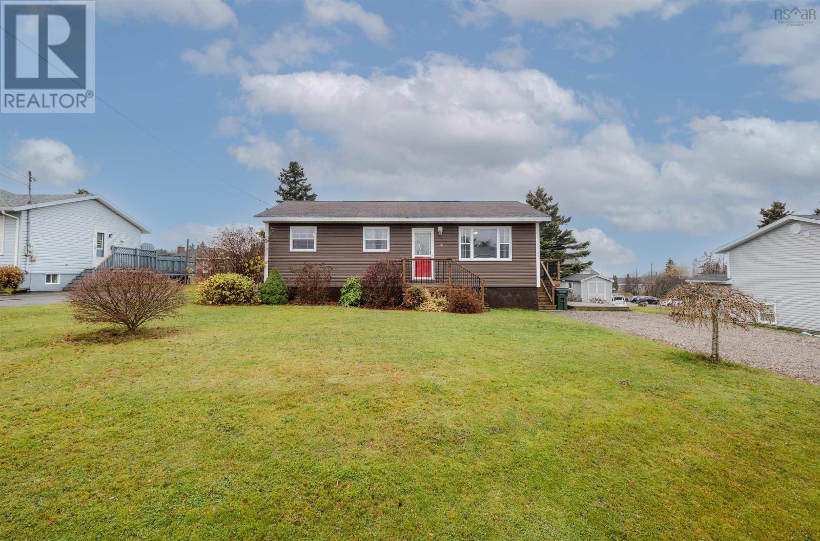 10 Sheridan Drive, Sydney River, Nova Scotia  B1K 3K2 - Photo 2 - 202528781