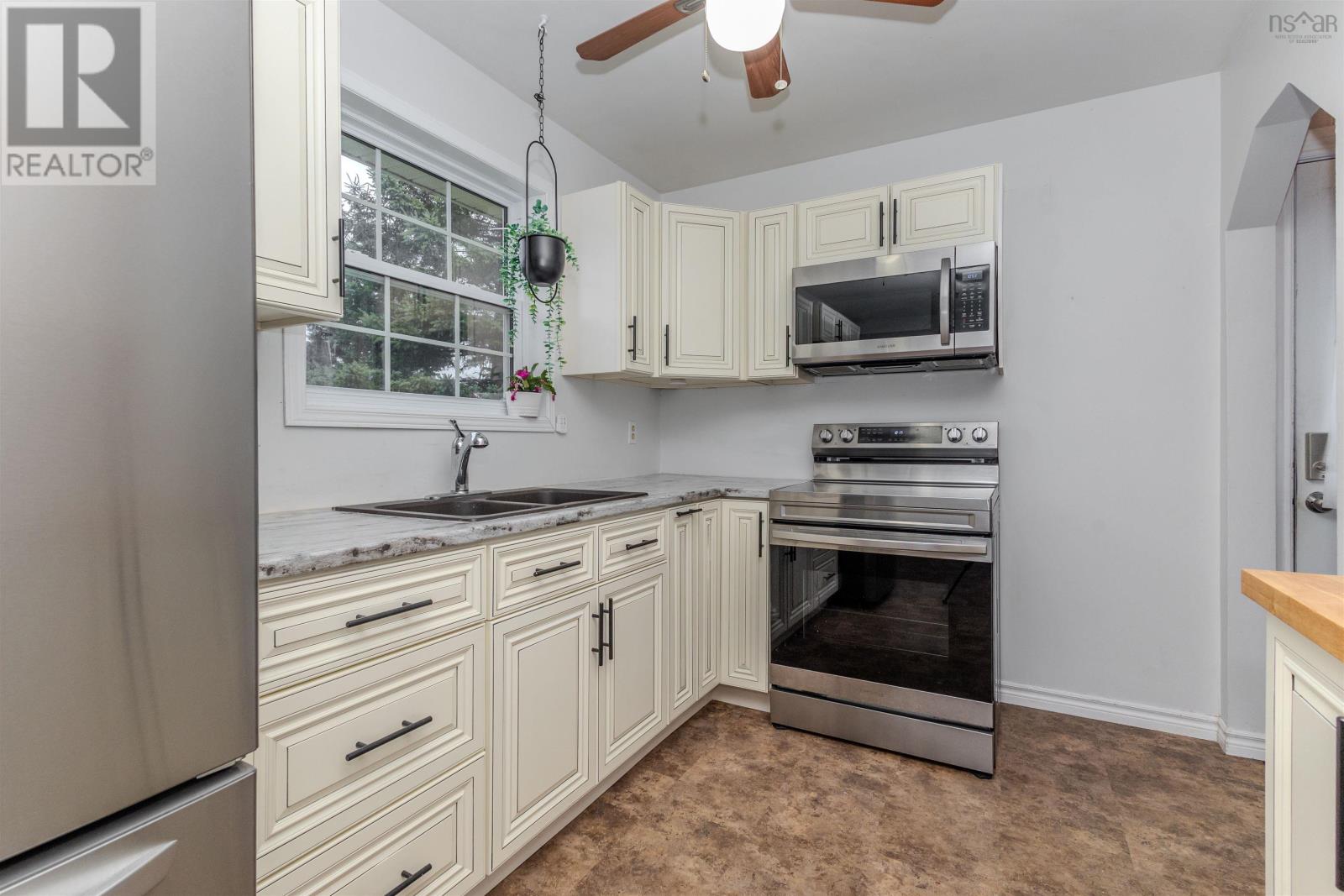 10 Sheridan Drive, Sydney River, Nova Scotia  B1K 3K2 - Photo 8 - 202528781